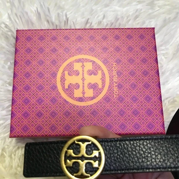 Tory Burch Black Belt with Gold Logo Buckle - Picture 6 of 7